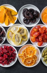 تشكيلة فواكه مجففة